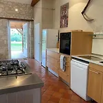 Petit Rousset Cerise Apartament