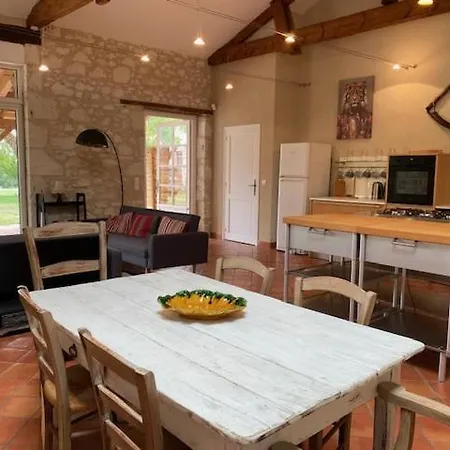 Petit Rousset Cerise Apartman Eymet