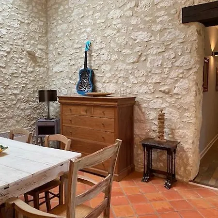 Petit Rousset Cerise Apartment Eymet