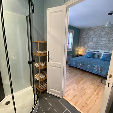 Petit Rousset Cerise *