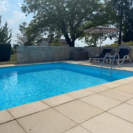 Petit Rousset Cerise