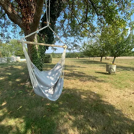 Petit Rousset Cerise 公寓 埃梅