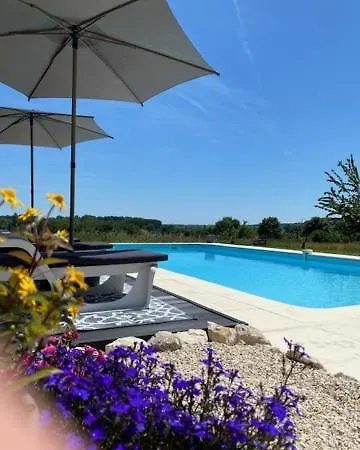 Petit Rousset Cerise Apartment Eymet