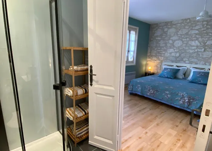 Petit Rousset Cerise *