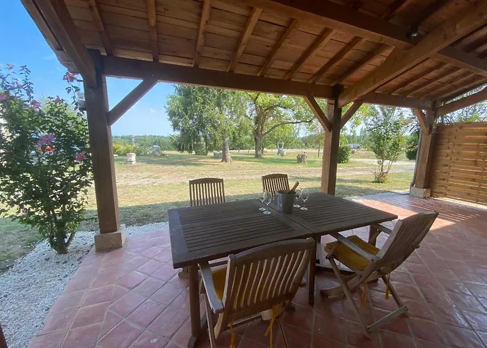 Petit Rousset Cerise *